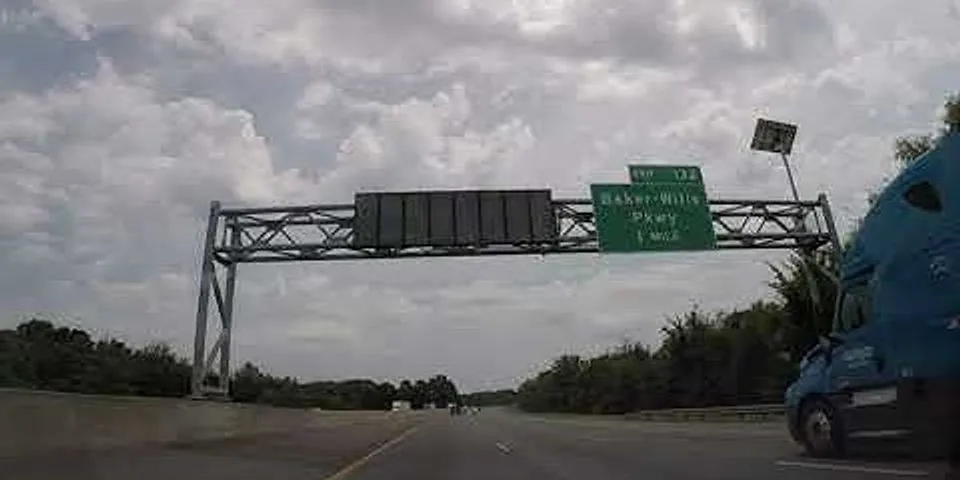 How far is it from Oklahoma City to Memphis, Tennessee